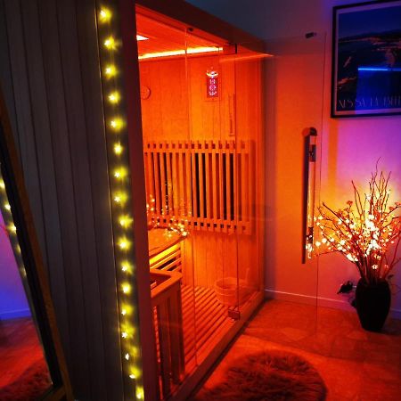 Spabyelleetlui Spa Rouge Ou Bleu Mouscron Exteriér fotografie